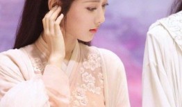 杨紫七夕最新爆料图片,浪漫瞬间，甜蜜互动引网友热议