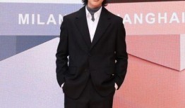 吃瓜娱乐间蔡徐坤,从吃瓜娱乐到现象级偶像的蜕变之路