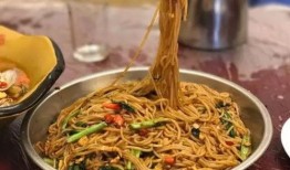 上海炒粉店二楼吃瓜免费,免费吃瓜，共享夏日清凉时光”