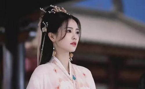 娱乐吃瓜酱白鹿,娱乐吃瓜酱的甜蜜蜕变之旅